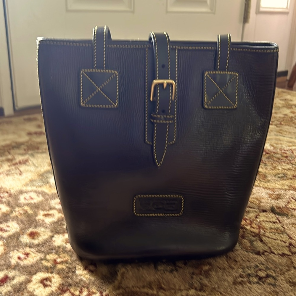 Dooney Bourke black leather pocket book